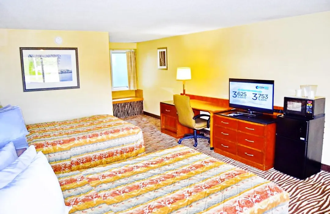Flagship Inn & Suites-1