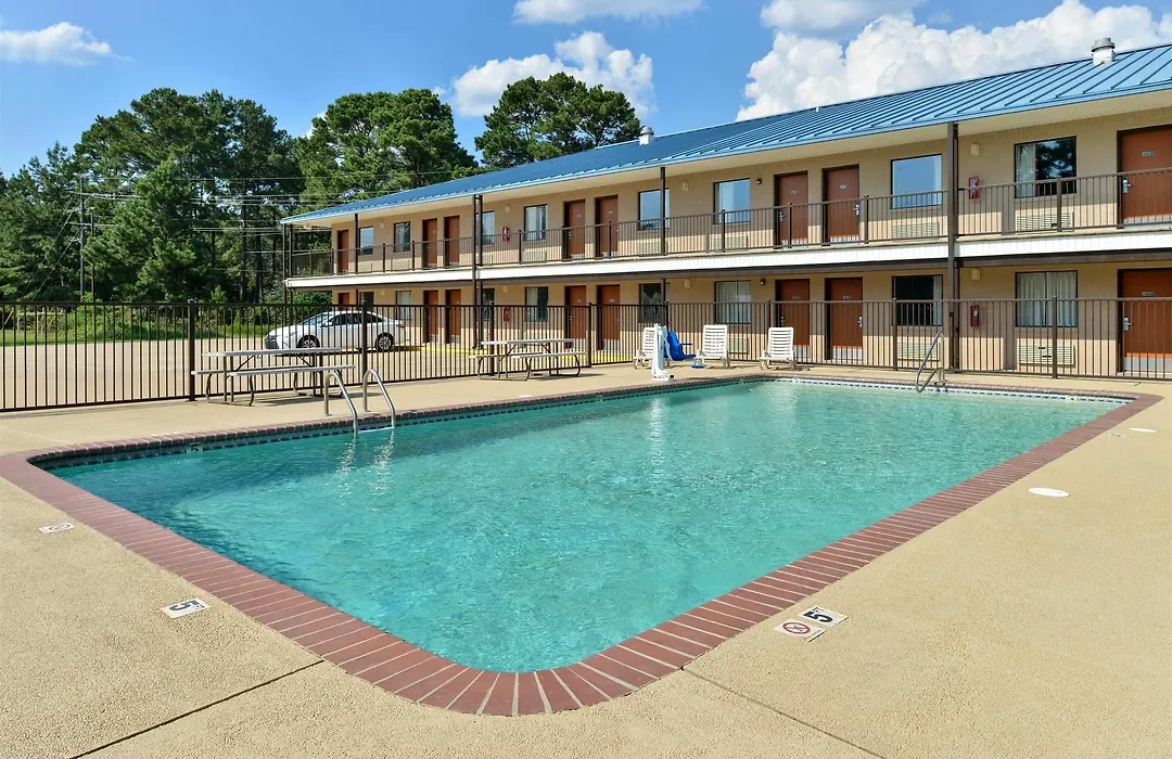 Americas Best Value Inn Kinder-1