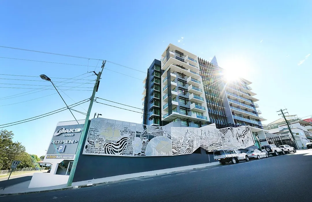 Oaks Gladstone Grand Hotel-1