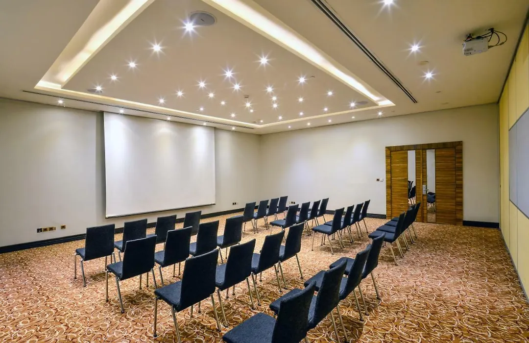 Hilton Garden Inn Riyadh Olaya-1
