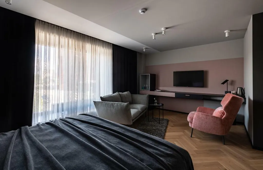 Maestro Design Hotel-1