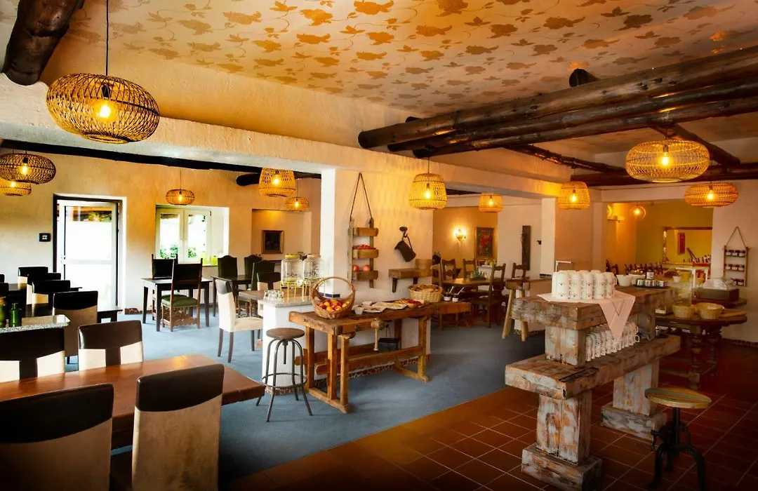Elan Hotel-1