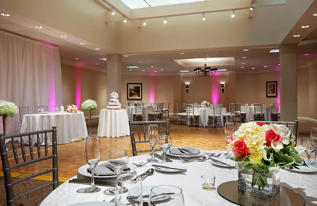 Doubletree By Hilton Hotel Boston - Bedford Glen-1
