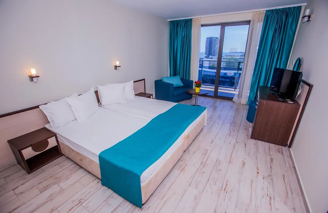 Smartline Meridian Hotel-1