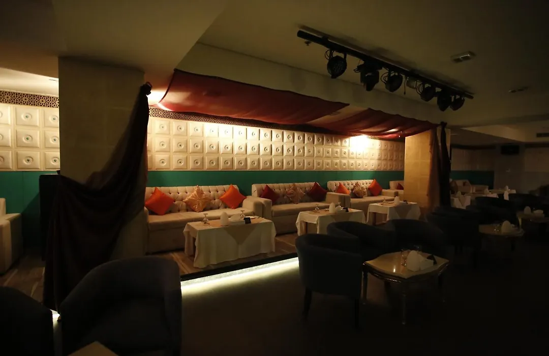 Crystal Palace Hotel-1