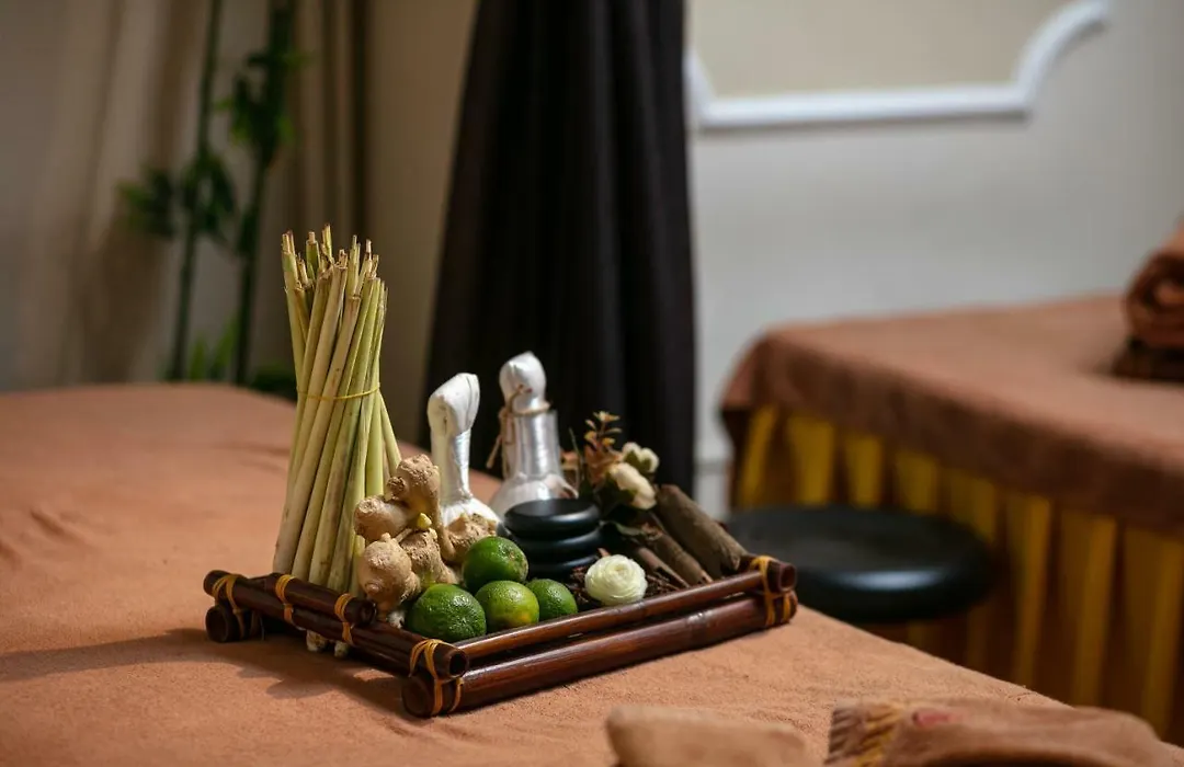 Hanoi Center Silk Premium Hotel & Spa & Travel-1