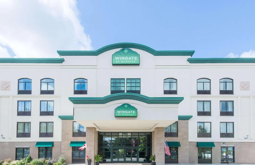 Wingate By Wyndham Niagara Falls-1
