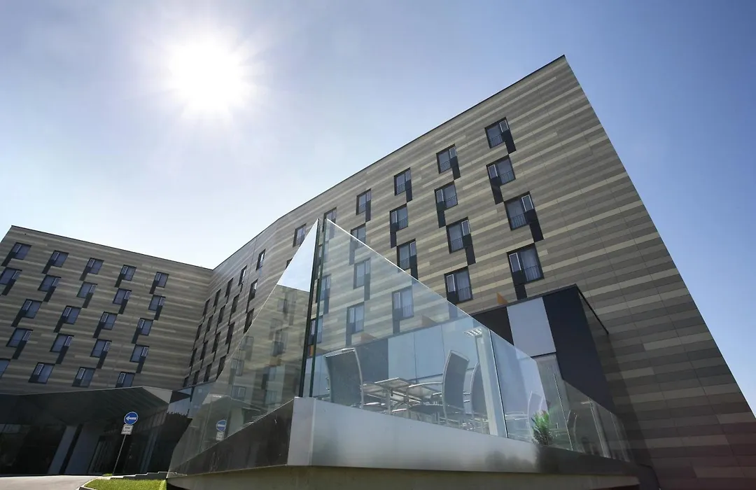 Quality Hotel Ostrava City-1