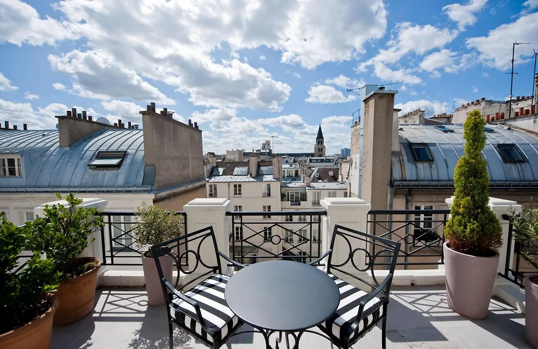 L'Hotel-1