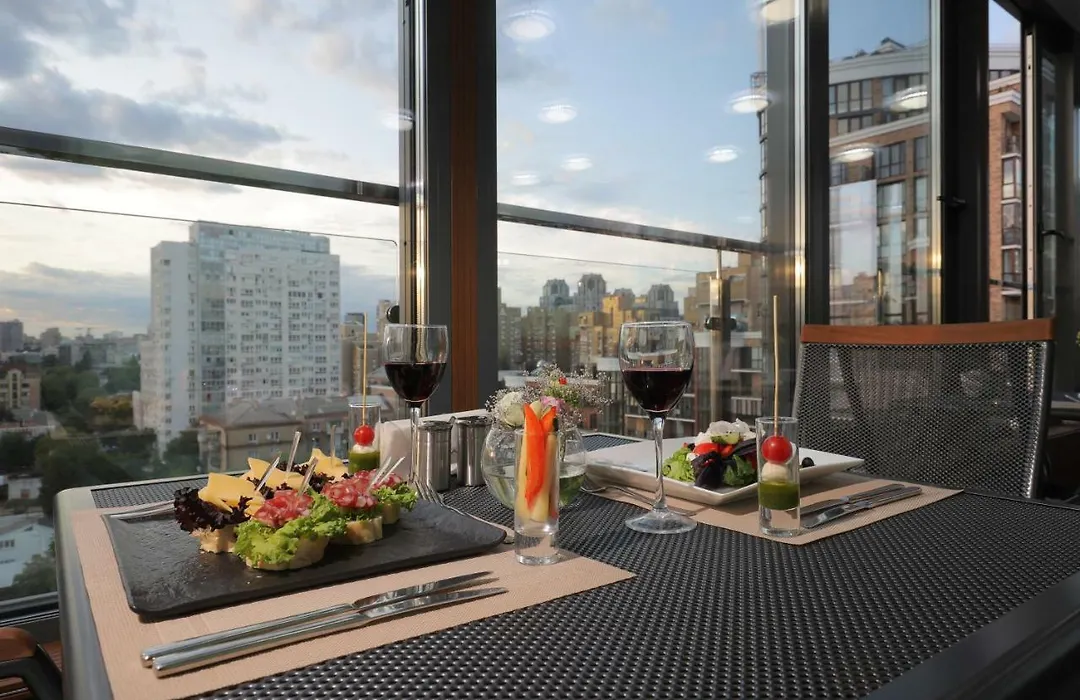 Raziotel Kyiv Yamska-1