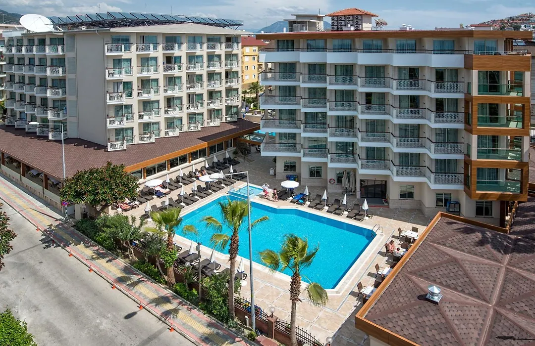 Riviera Hotel&Spa-1