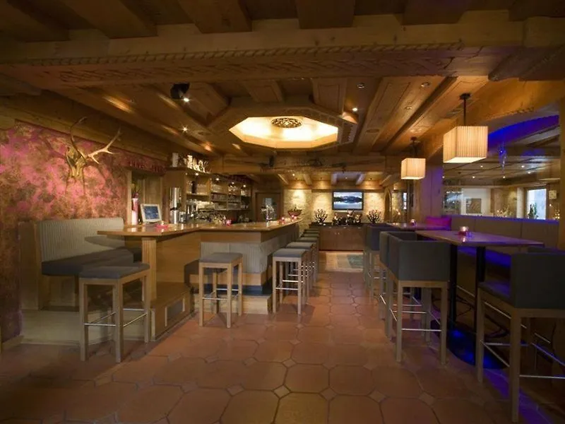 Apparthotel Bergkristall-1