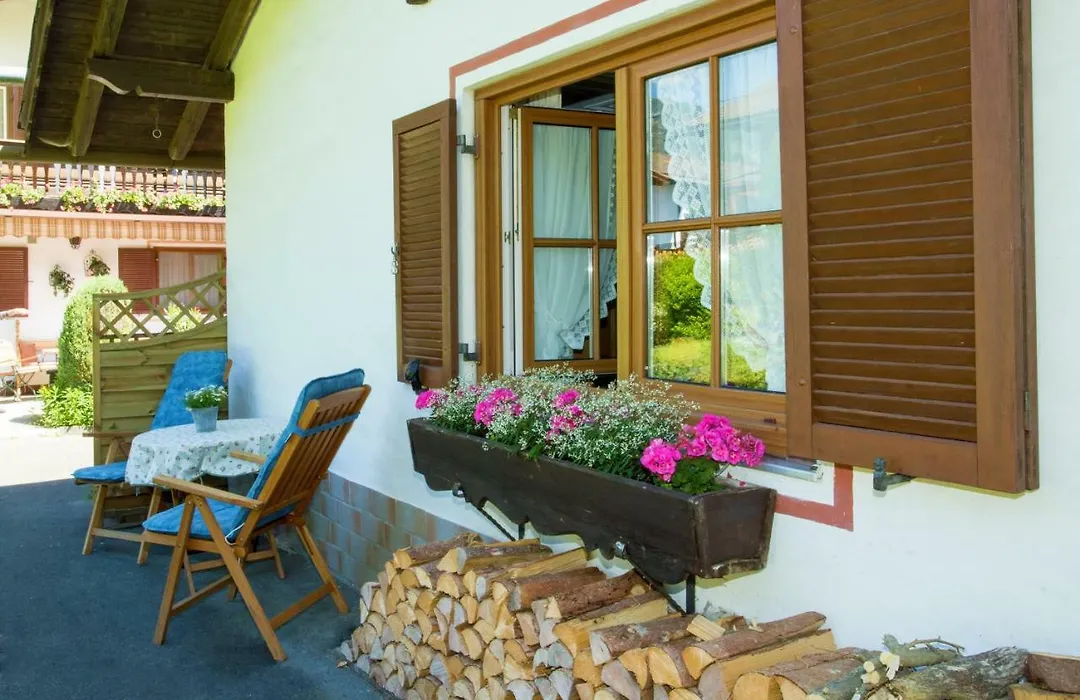 Gaestehaus Kerschbaum-1