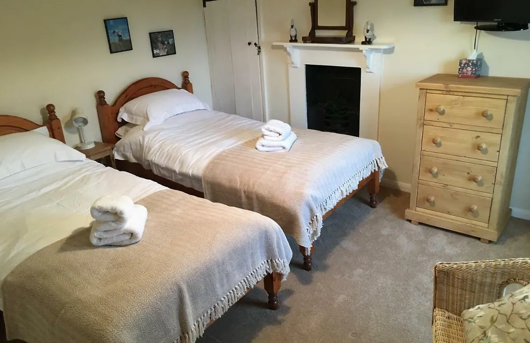 Wood Farm Kerdiston-1