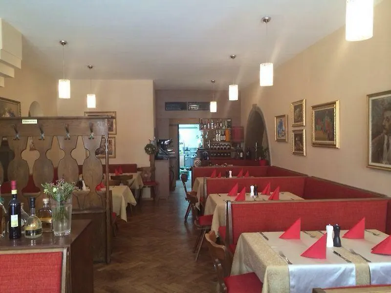 Weinstube Heigl Restaurante Pizzeria Puccini-1