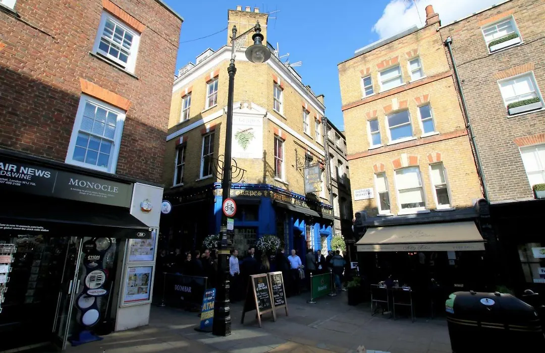 Mayfair Guesthouse-1
