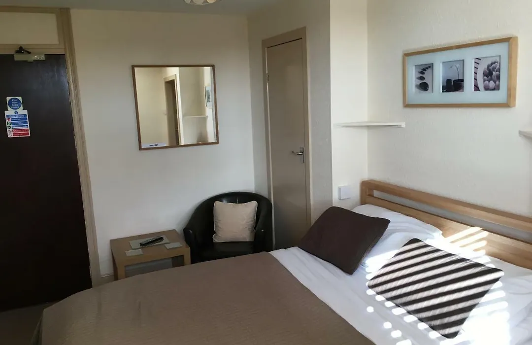 Holly Tree Guest House-1