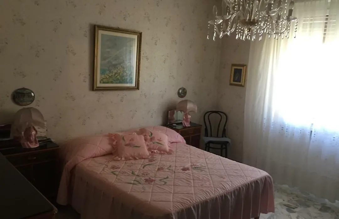 Vintage Room-1