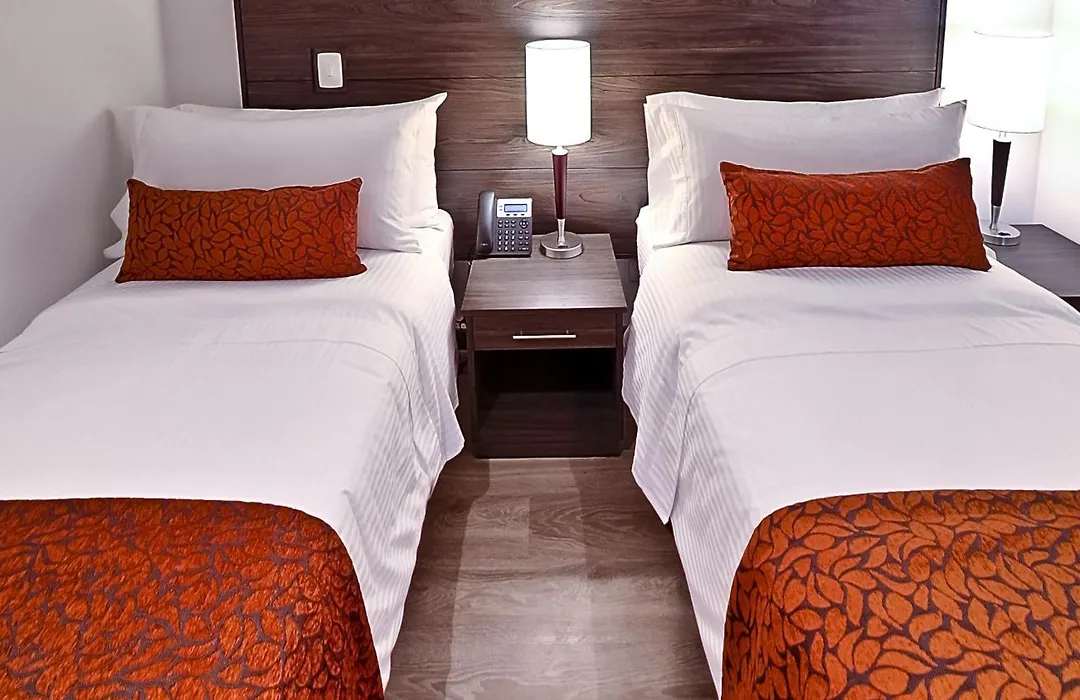 AZ Hotel-1