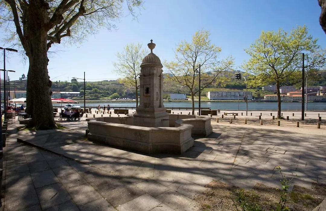 14º Esquadra — Cais Das Pedras Guest House-1