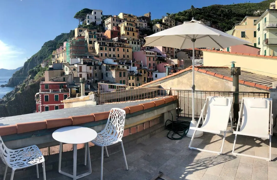 Ai Pesci Room Rental-1