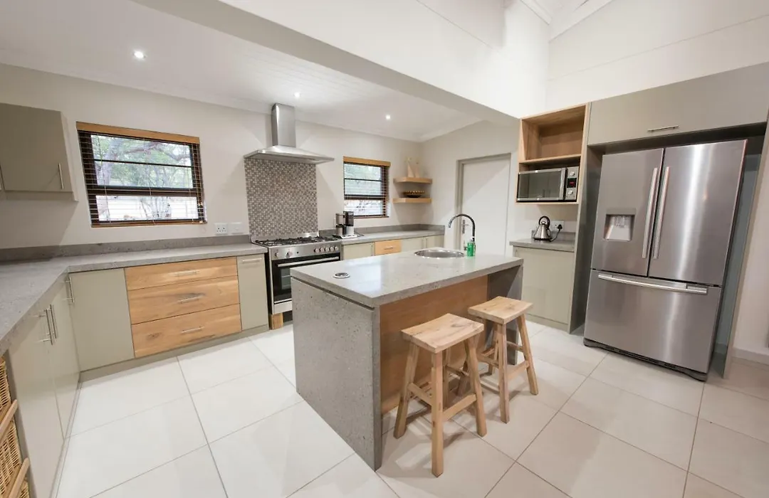 Bushwillow Private Villa-1