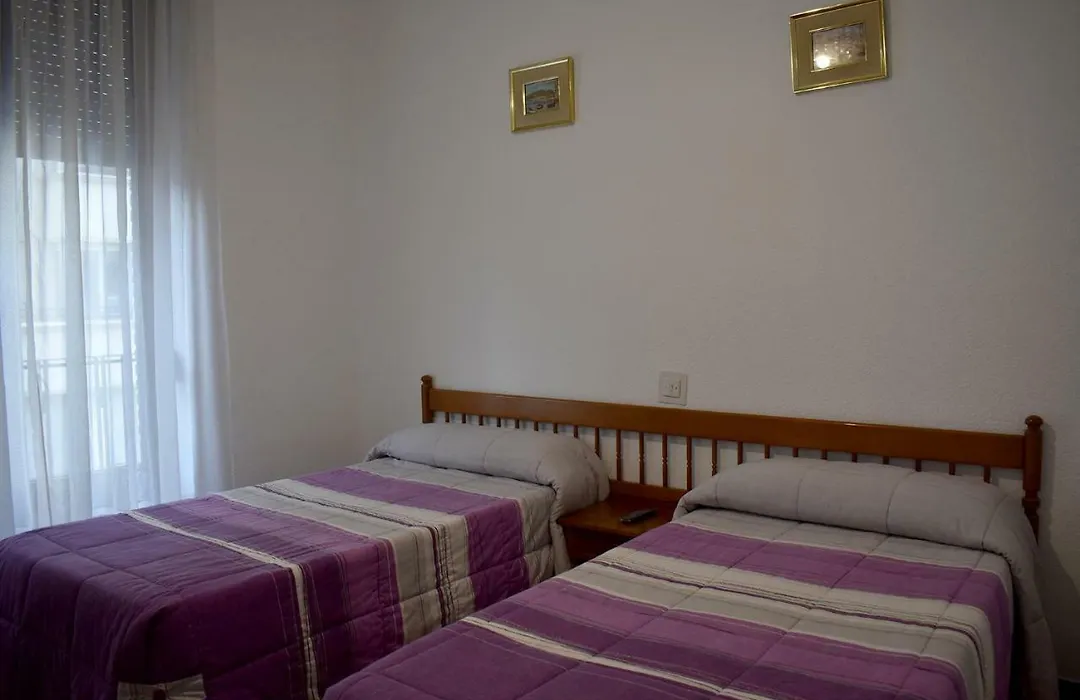 Hostal Oviedo-1