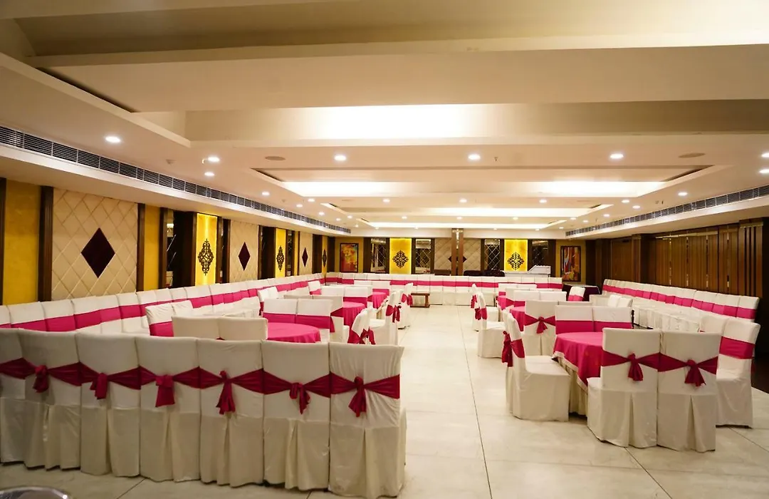 Hotel Park Grand-1