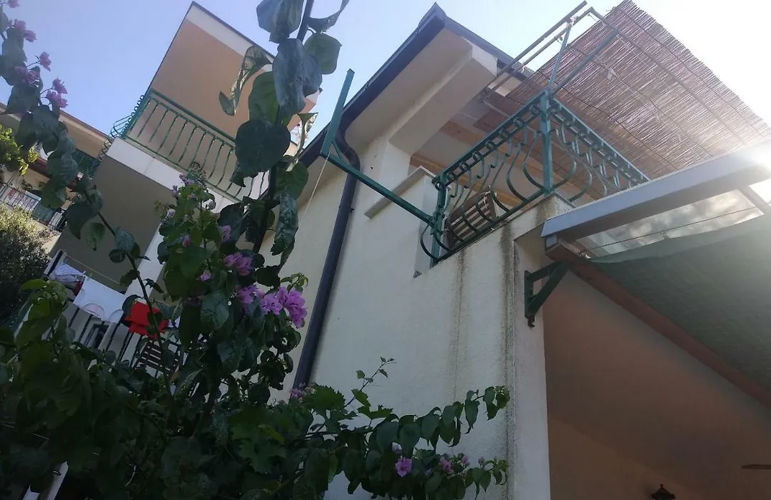 Apartmani Mira Brela-1