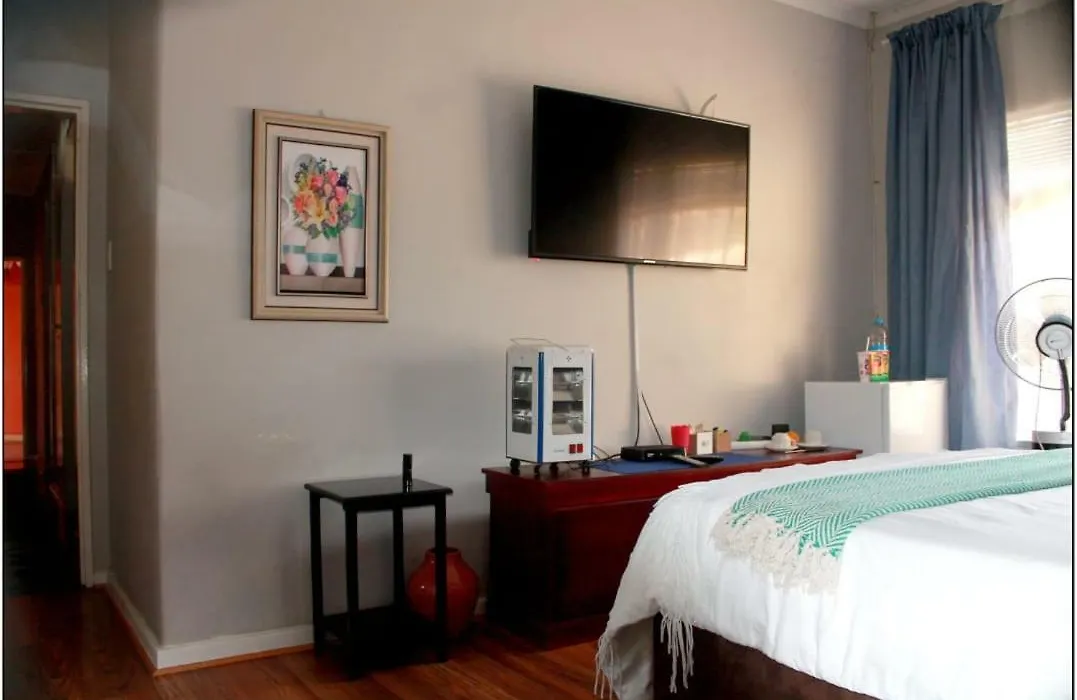 Peace & Lovely Bed And Breakfast-1