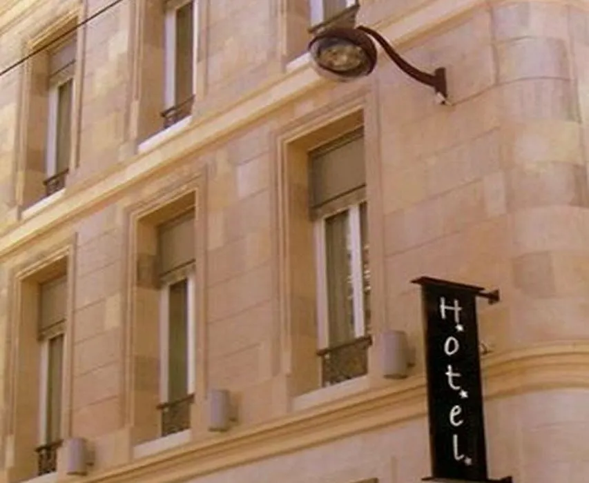 Adonis Marseille Vieux Port - Hotel Du Palais-1