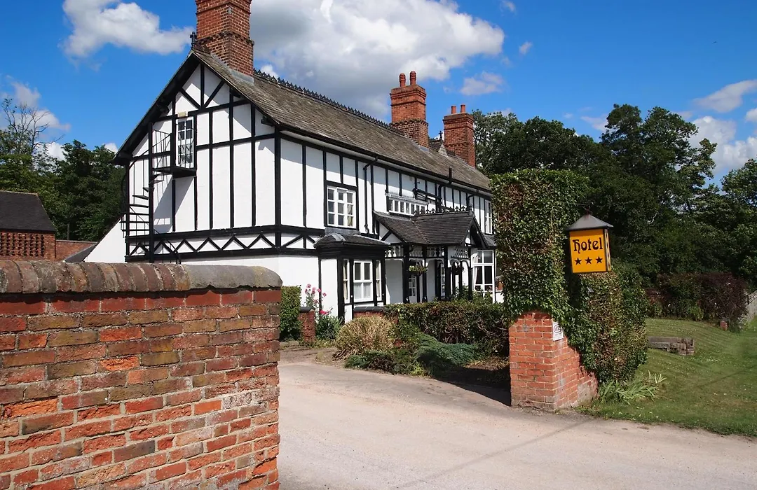 Donington Park Farmhouse Hotel-1