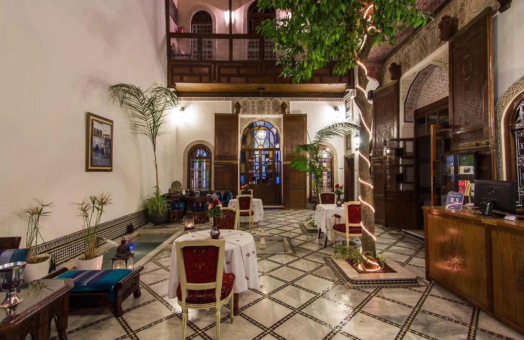 Riad Les Remparts De Fes-1