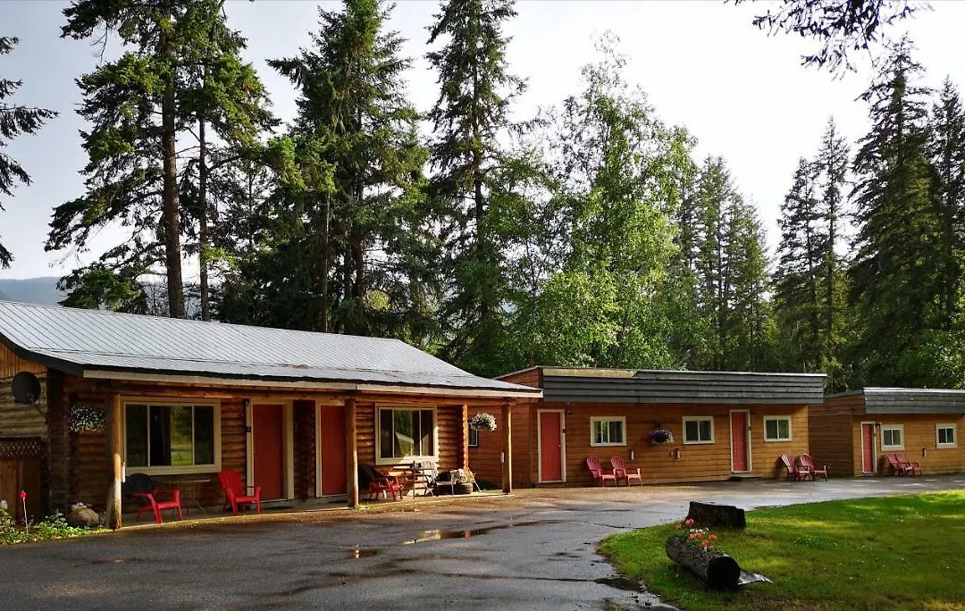 Overlook Inn & Cabins-1