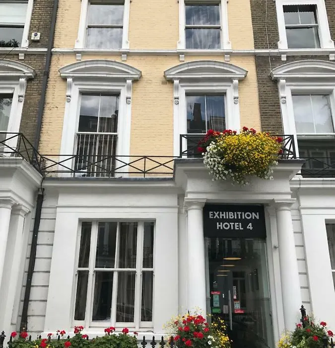 Exhibition Court Hotel 4-1
