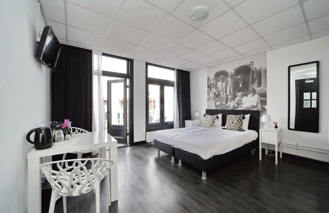 Hotel Zeespiegel-1