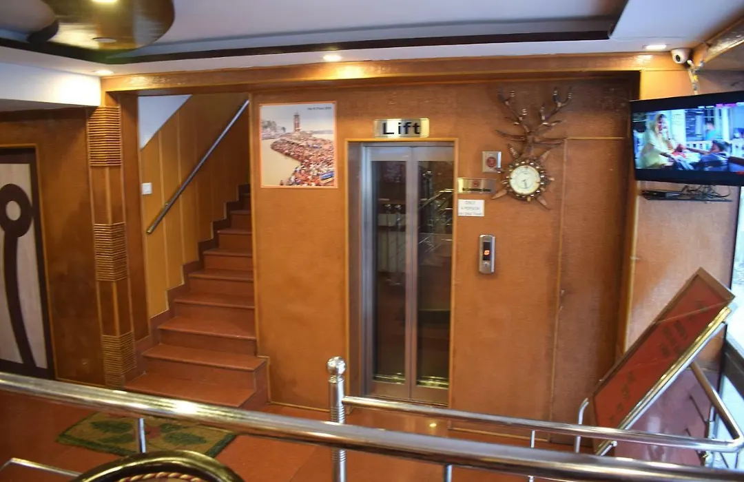 Hotel Thakur Ji-1