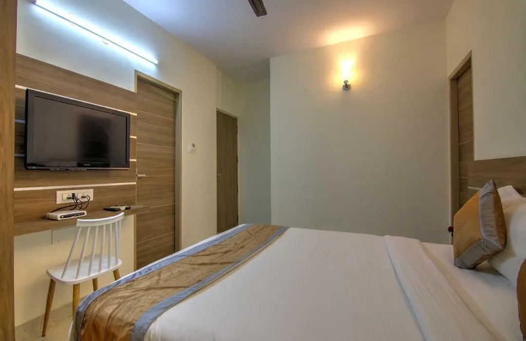 Sunshine Suites Grand Deluxe-1