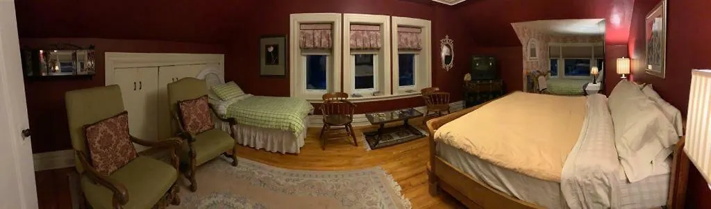 The Colonel'S Inn-1