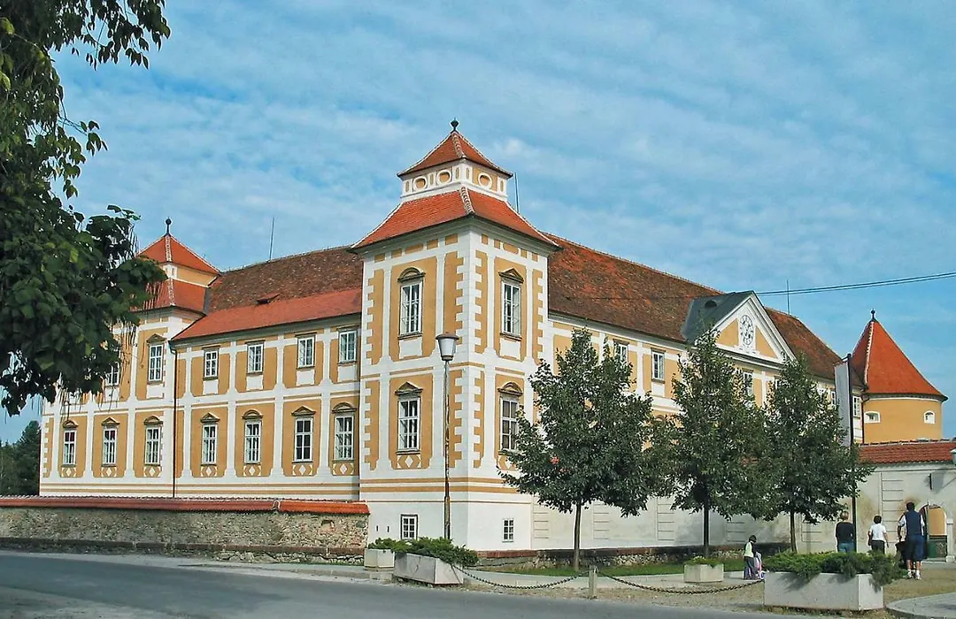 Hotel Leonardo-1