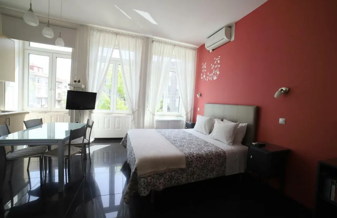 Pinho Apartments, Studios And Rooms-1
