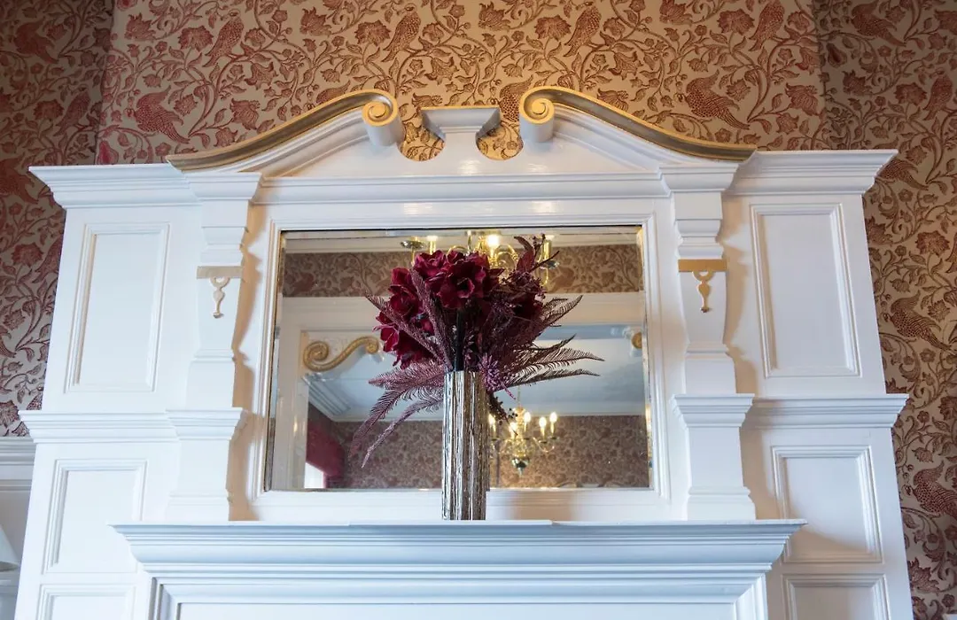 Queens Hotel-1