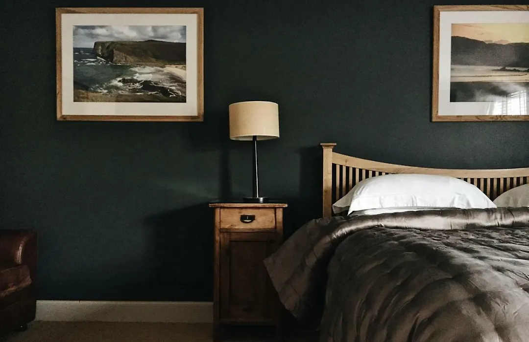 Mackay'S Rooms-1