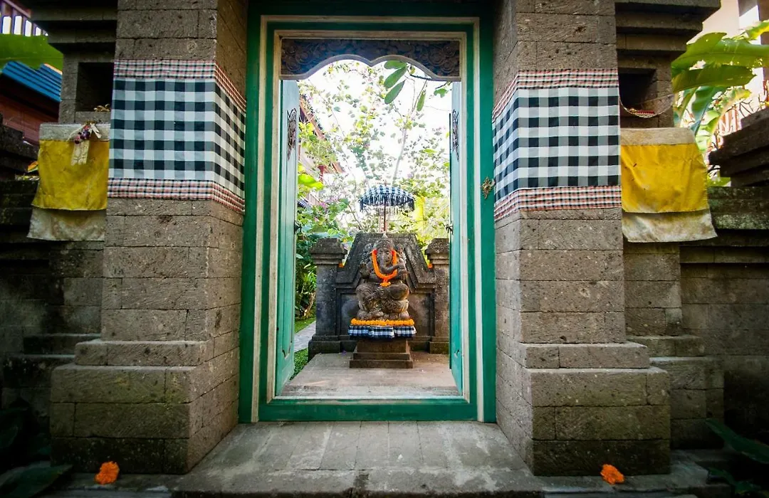 Flamboyant Villa Ubud-1