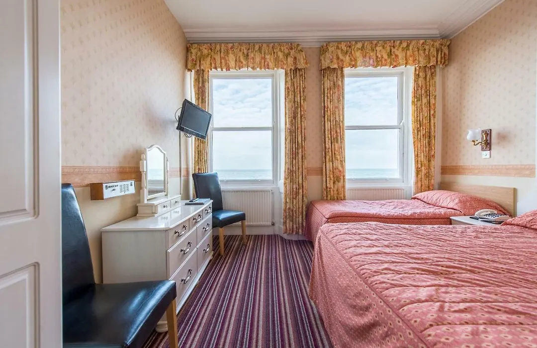 Queens Hotel-1