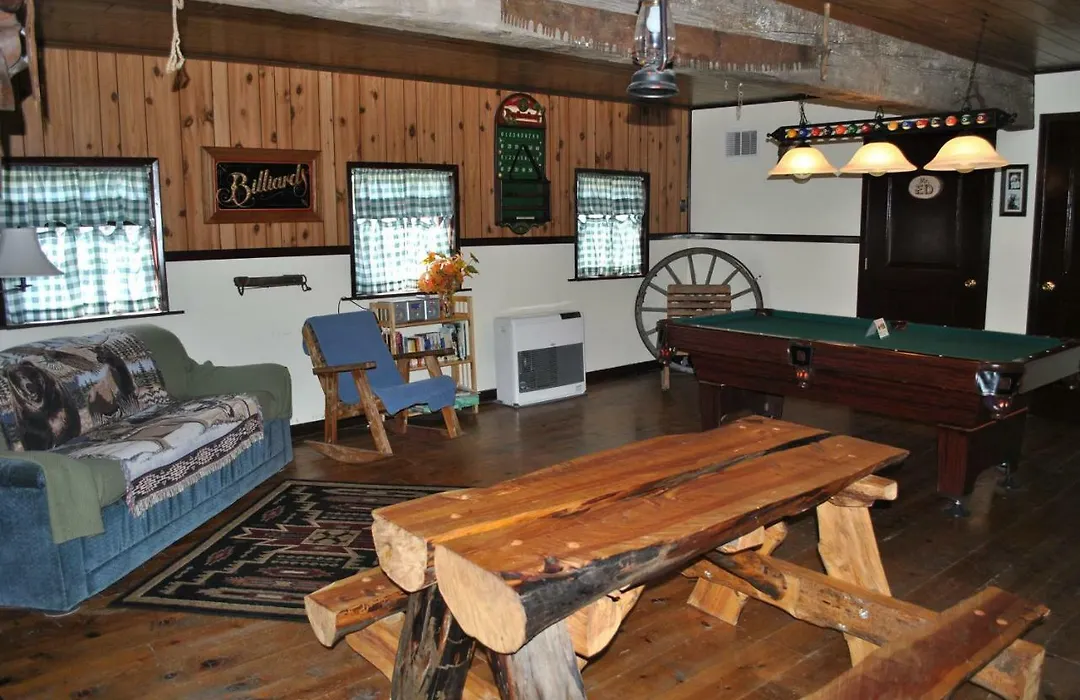 Aspen Inn-1