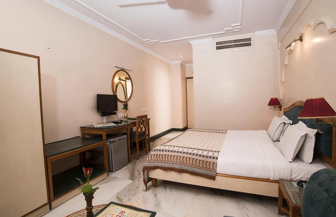 Lmb Hotel City Centre, Jaipur-1