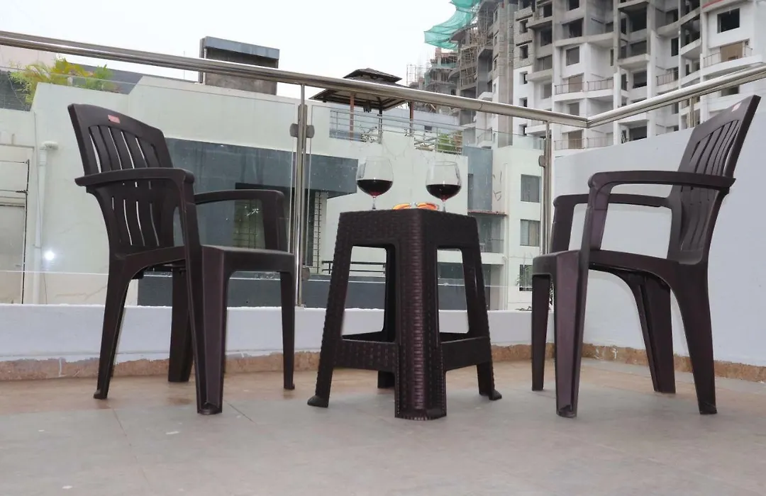 Emerald Vista Luxury Suites-1
