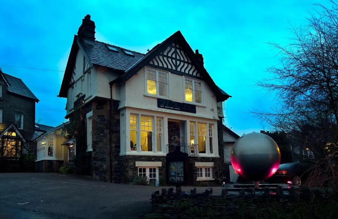 Windermere Boutique Hotel Spa Suites & Hot Tubs-1
