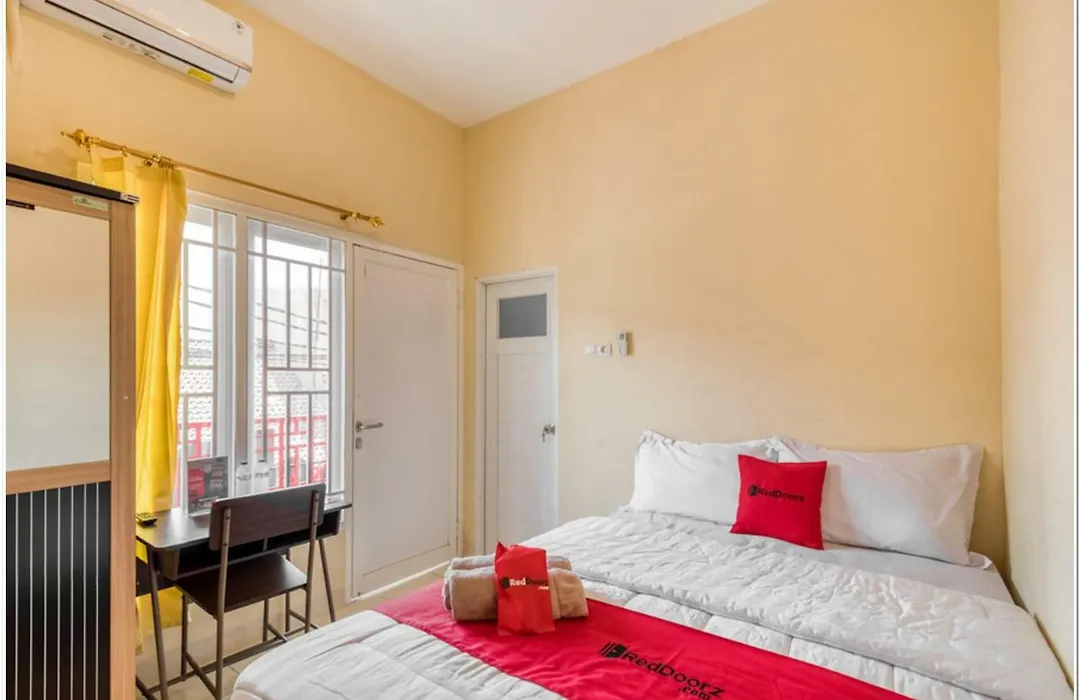 Reddoorz Near Ramai Mall Malioboro-1